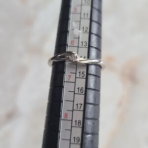 Elegant 10k White Gold Ring with Diamond Accent Sz 6.5